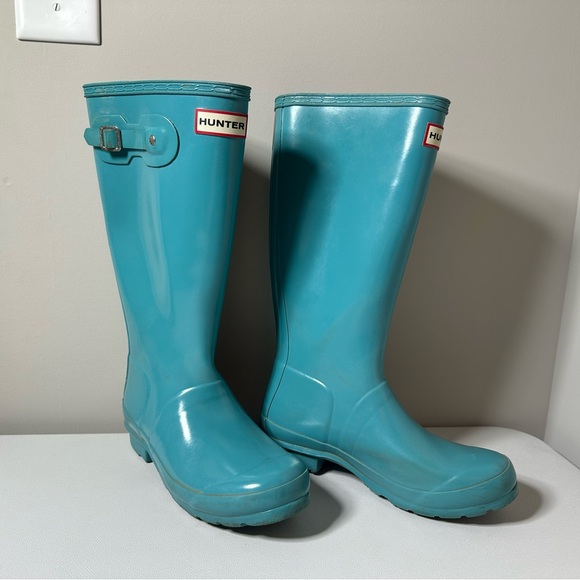 Hunter Original Kids Gloss Rubber Rain Boots - Picture 2 of 10